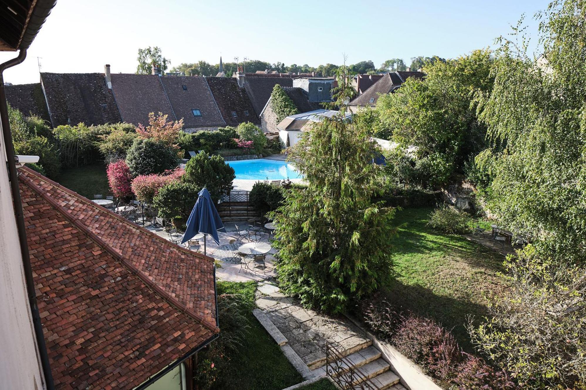 Hostellerie De La Tour D'Auxois Saulieu Exterior foto