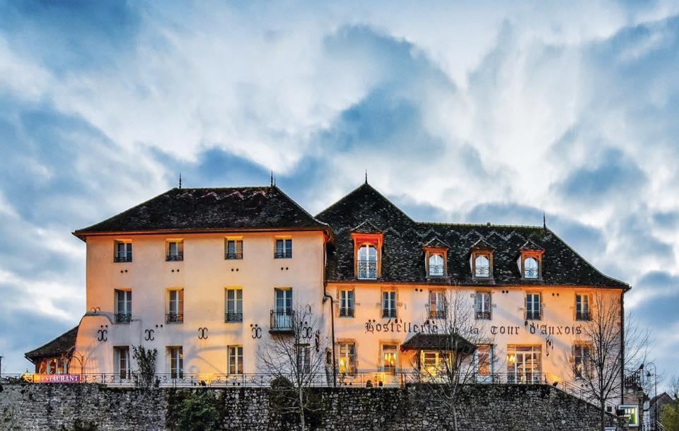 Hostellerie De La Tour D'Auxois Saulieu Exterior foto
