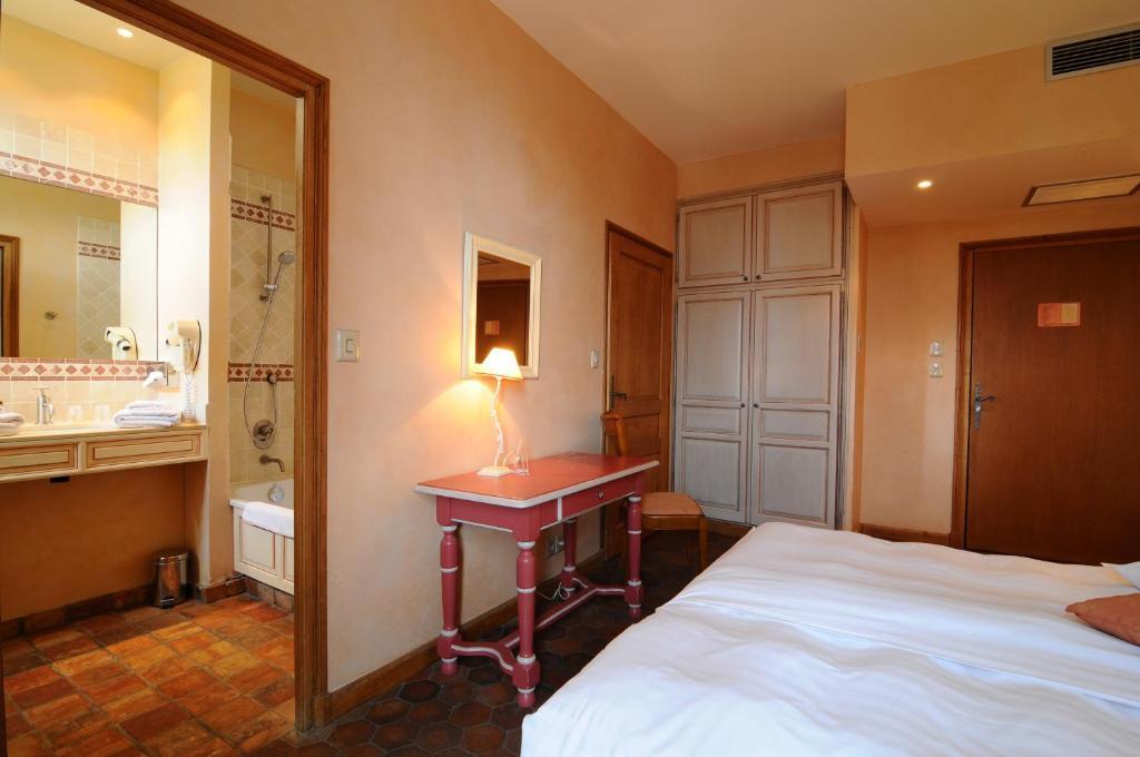 Hostellerie De La Tour D'Auxois Saulieu Exterior foto